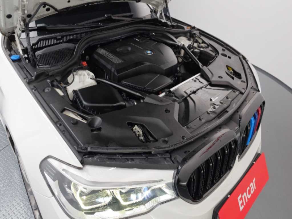 BMW 5시리즈 5시리즈 (G30) 530i M 스포츠 이미지 6