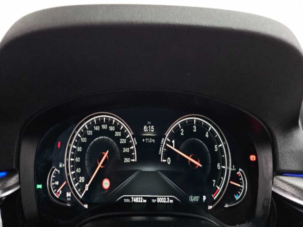 BMW 5시리즈 5시리즈 (G30) 530i M 스포츠 이미지 8