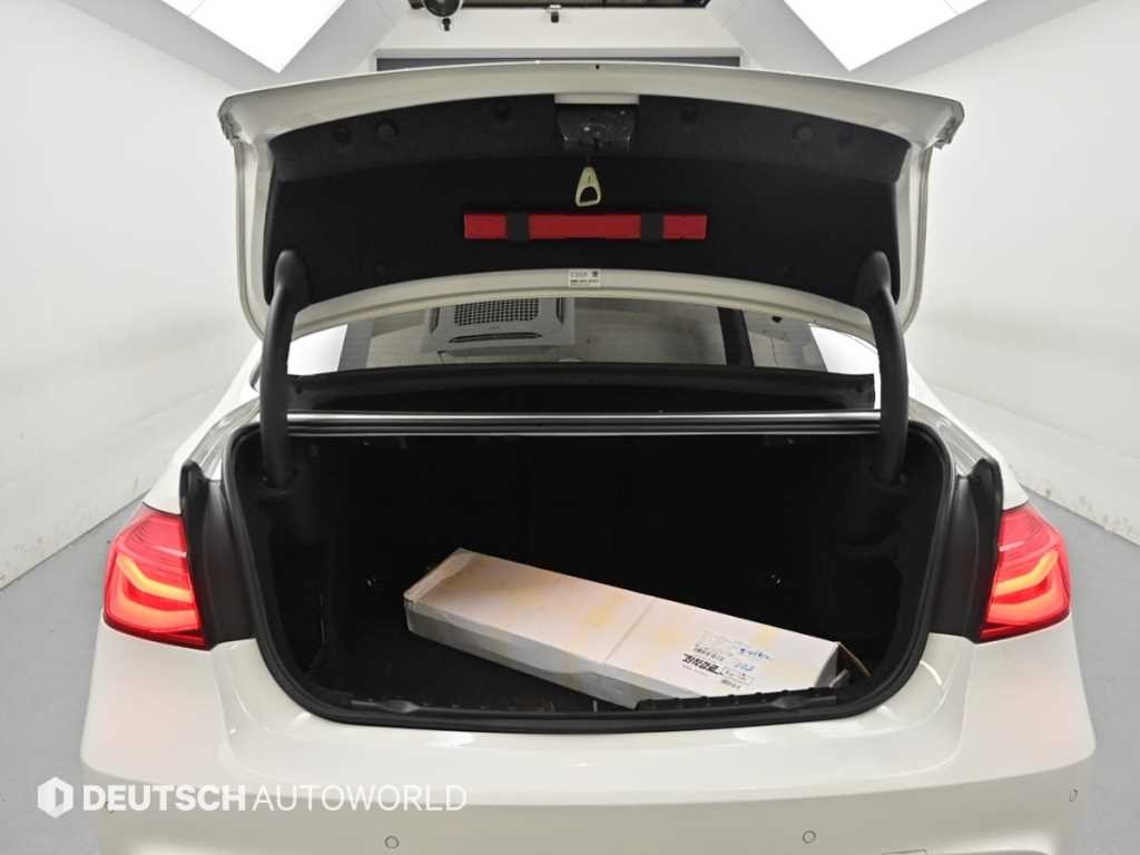 BMW 3시리즈 3시리즈 (F30) 320i M 스포츠 이미지 19