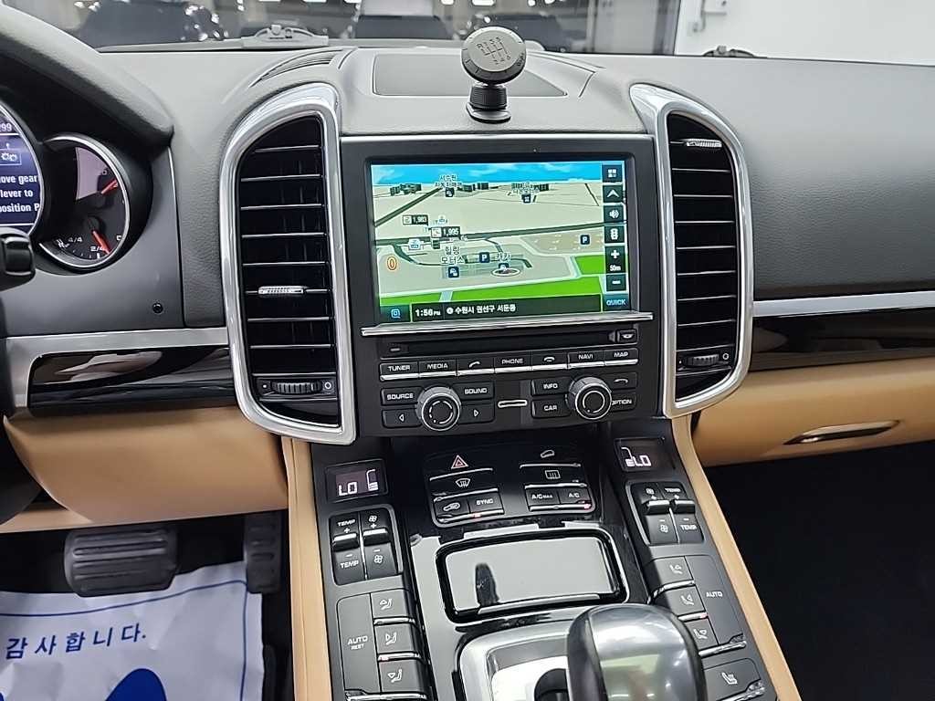 포르쉐 카이엔 뉴 카이엔 3.0 디젤 이미지 11