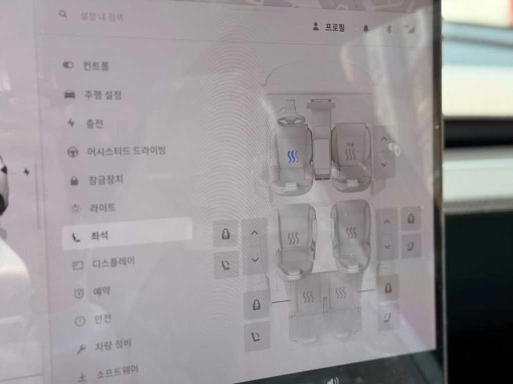 테슬라 모델 Y L 이미지 17