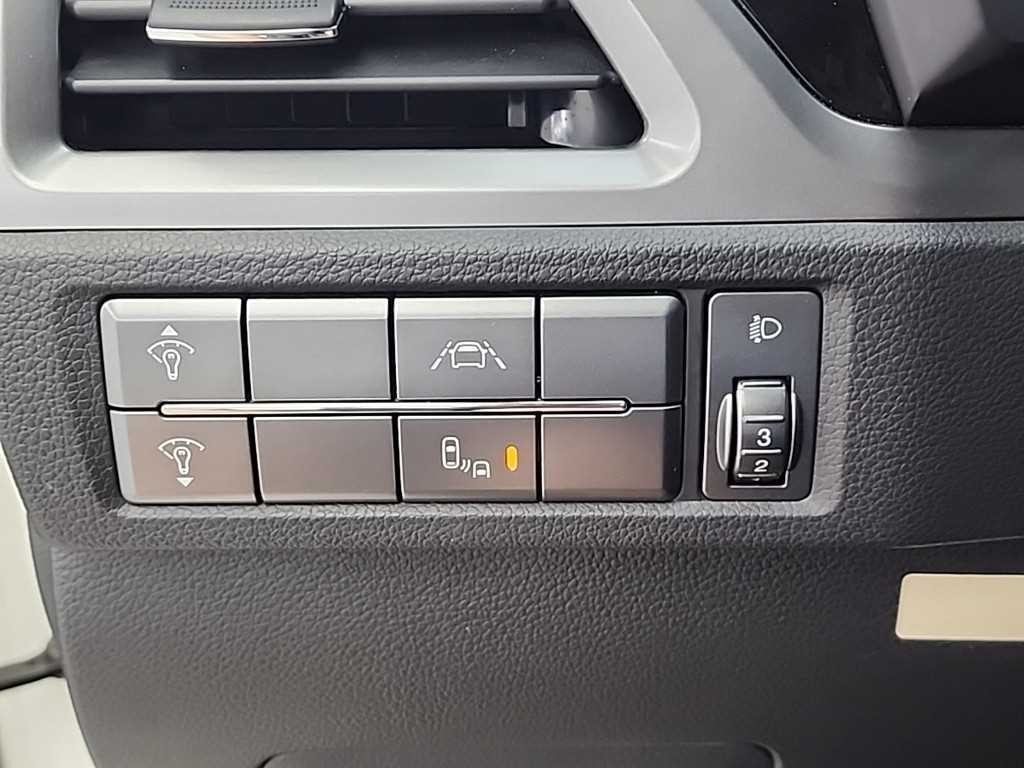 KG모빌리티(쌍용) 코란도 뷰티풀코란도 2WD 가솔린 1.5 C5 플러스 이미지 17