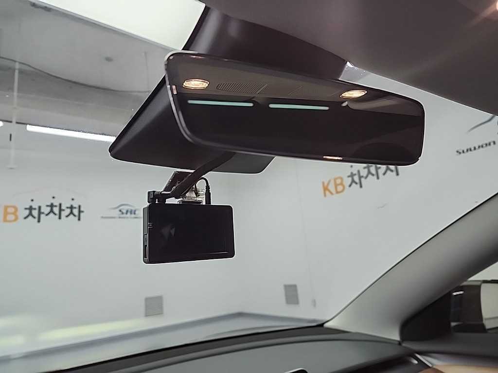 테슬라 모델 3 롱 레인지 이미지 17