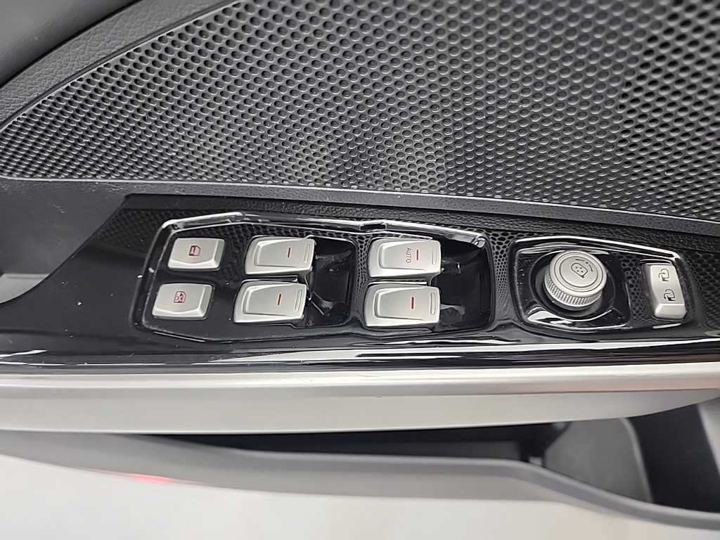 KG모빌리티(쌍용) 티볼리 가솔린 2WD 1.6 LX 고급형 이미지 16