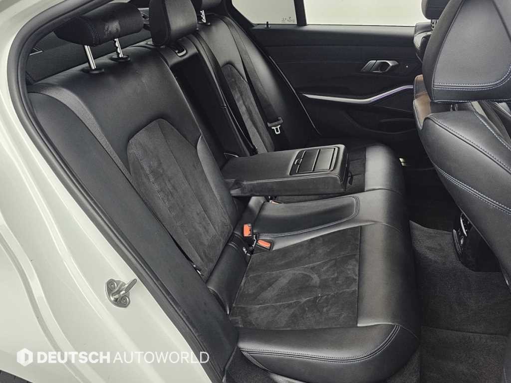 BMW 3시리즈 3시리즈 (G20) 320i M 스포츠 이미지 12
