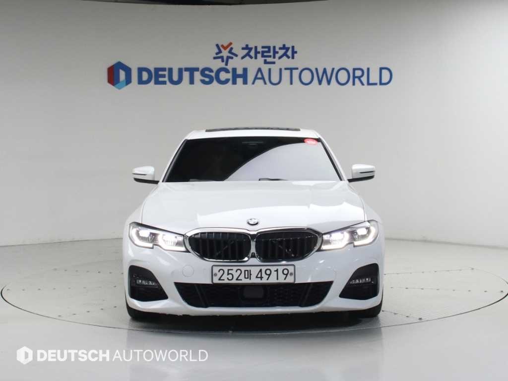 BMW 3시리즈 3시리즈 (G20) 320i M 스포츠 이미지 3