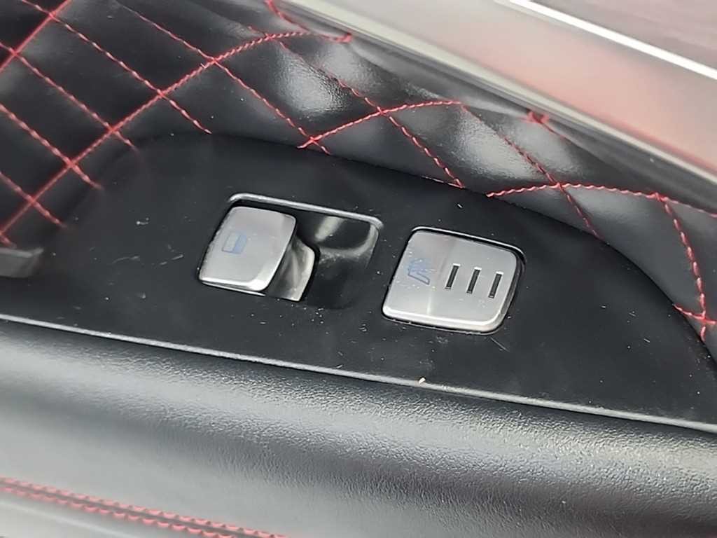 제네시스 G70 3.3T 스포츠 AWD 프레스티지 이미지 14