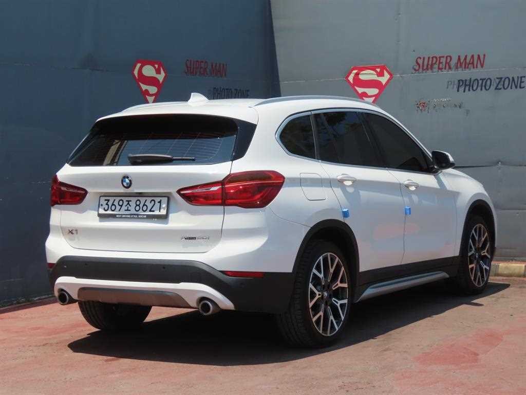 BMW X1 X1 (F48) xDrive 20i M 스포츠 이미지 3