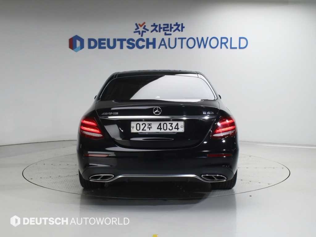 벤츠 E 클래스 E-클래스 W213 E43 AMG 4MATIC 이미지 4