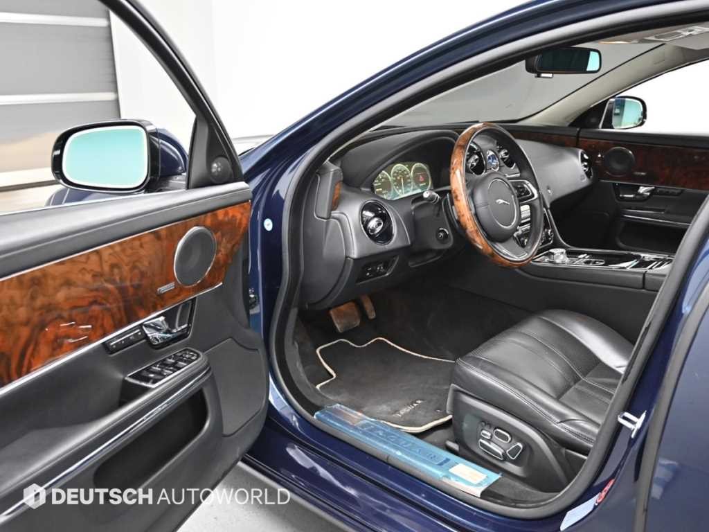 재규어 XJ XJ (X351) 3.0 SC 프리미엄 럭셔리 LWB 이미지 11