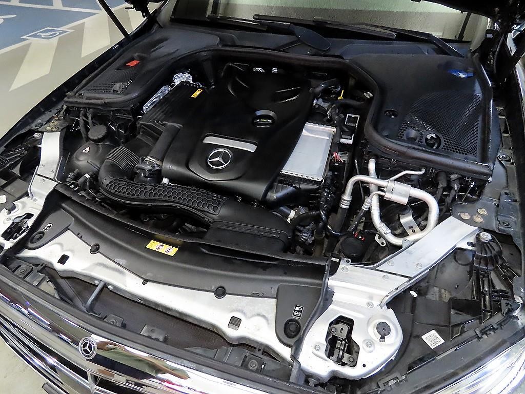 벤츠 E 클래스 E-클래스 W213 E300 4MATIC 익스클루시브 이미지 19