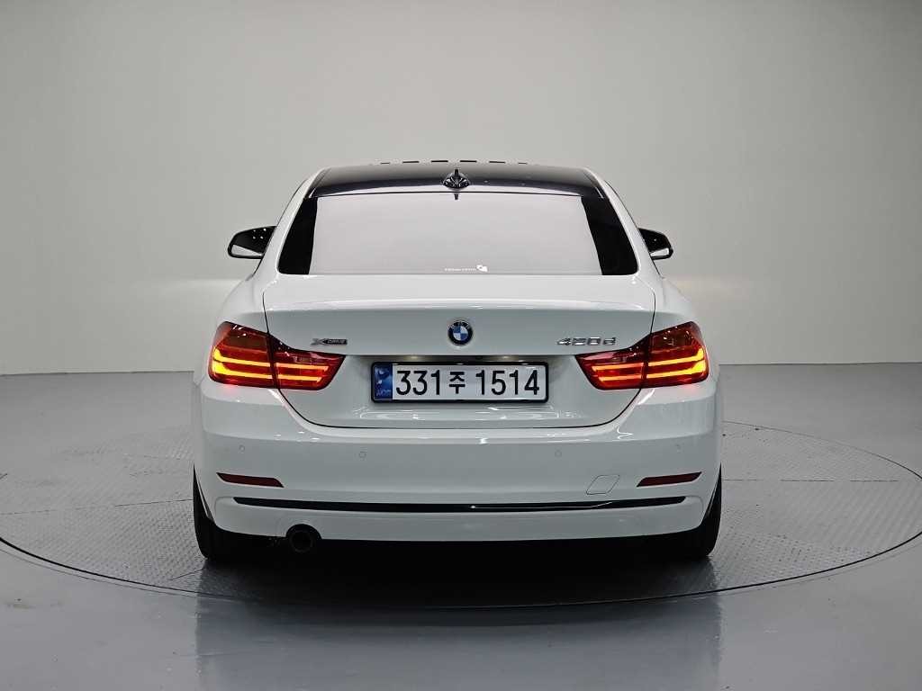 BMW 4시리즈 4시리즈 (F32) 420d xDRIVE 쿠페 스포츠 이미지 3