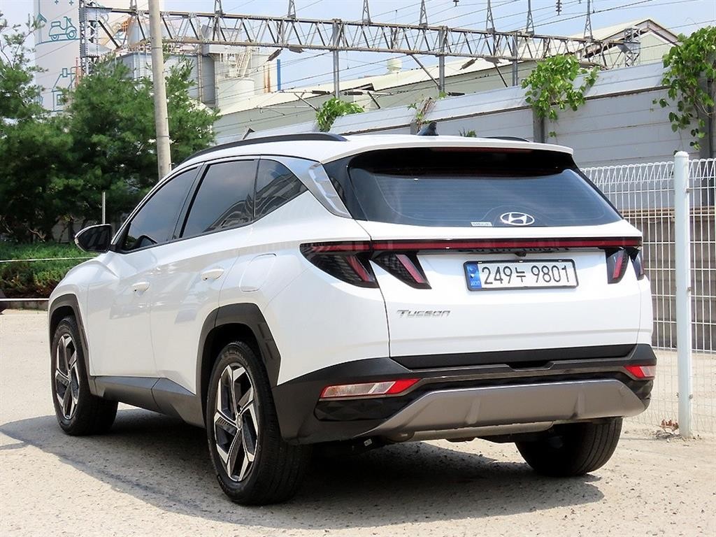 현대 투싼 투싼 (NX4) 가솔린 1.6 터보 2WD 인스퍼레이션 이미지 3