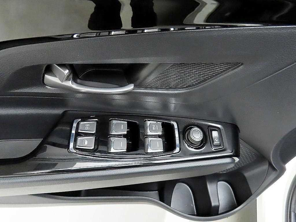 KG모빌리티(쌍용) 코란도 뷰티풀코란도 2WD 가솔린 1.5 C5 플러스 이미지 11