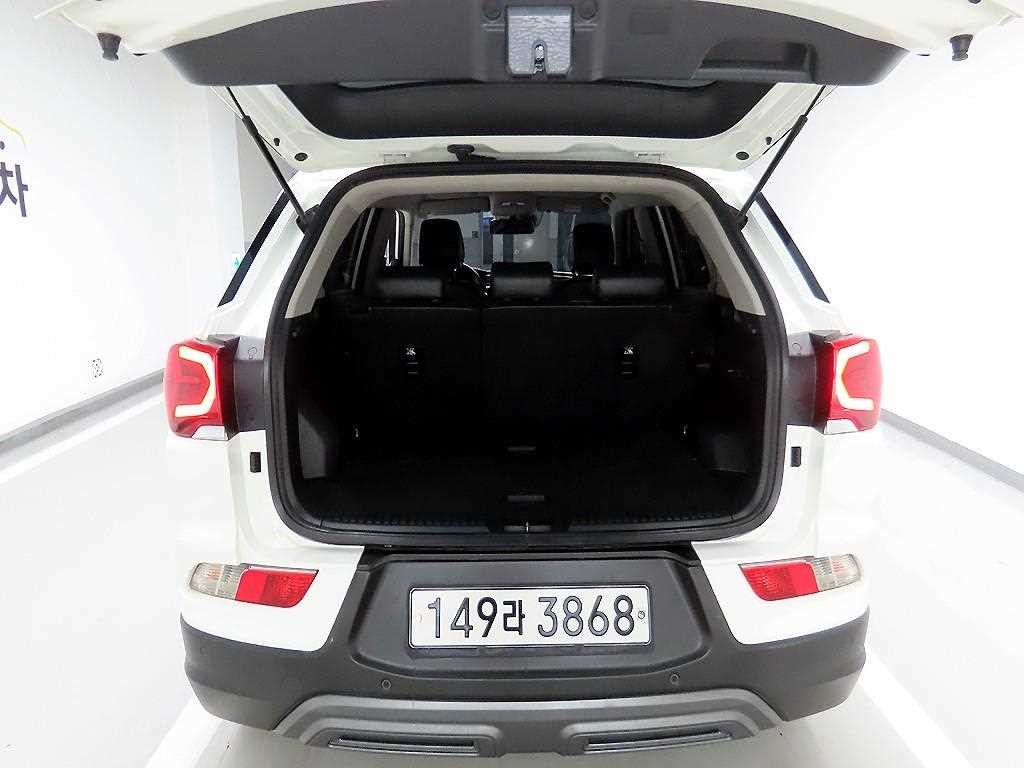 KG모빌리티(쌍용) 코란도 뷰티풀코란도 2WD 가솔린 1.5 C5 플러스 이미지 5