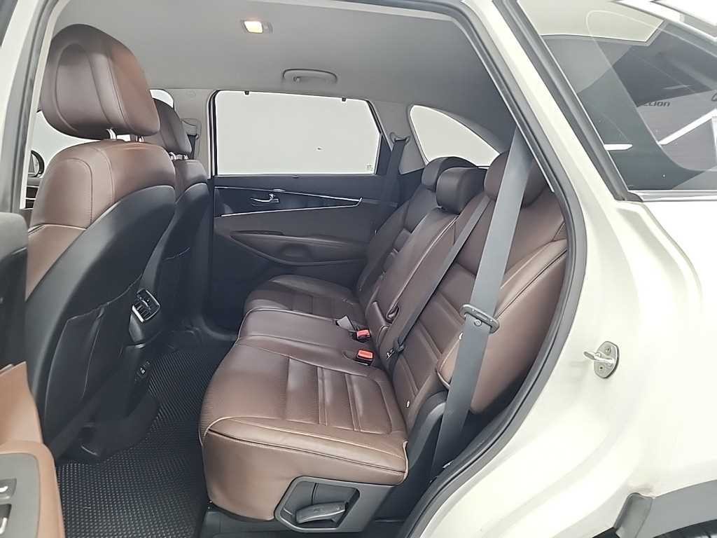 기아 쏘렌토 올 뉴 쏘렌토 디젤 2WD 2.0 노블레스 스페셜 이미지 12