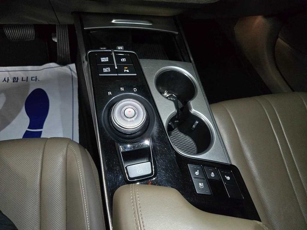 기아 K8 2.5 2WD 노블레스 라이트 이미지 11