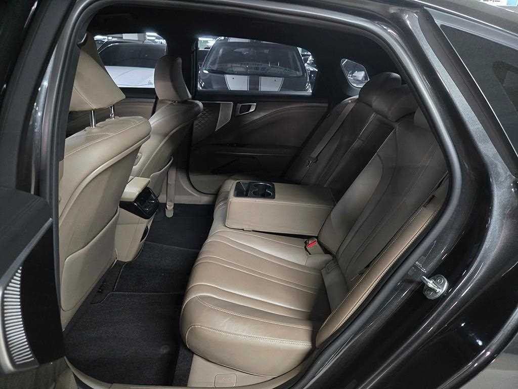 기아 K8 2.5 2WD 노블레스 라이트 이미지 6