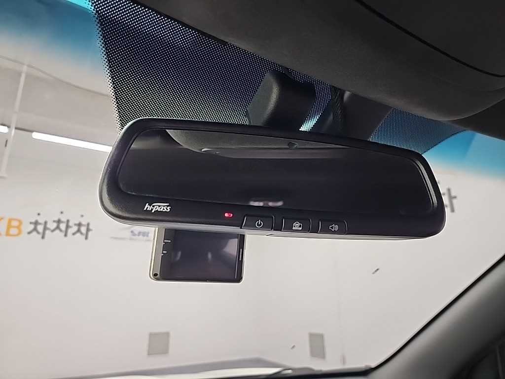 KG모빌리티(쌍용) 티볼리 티볼리 아머 2WD 가솔린 기어 에디션 이미지 15