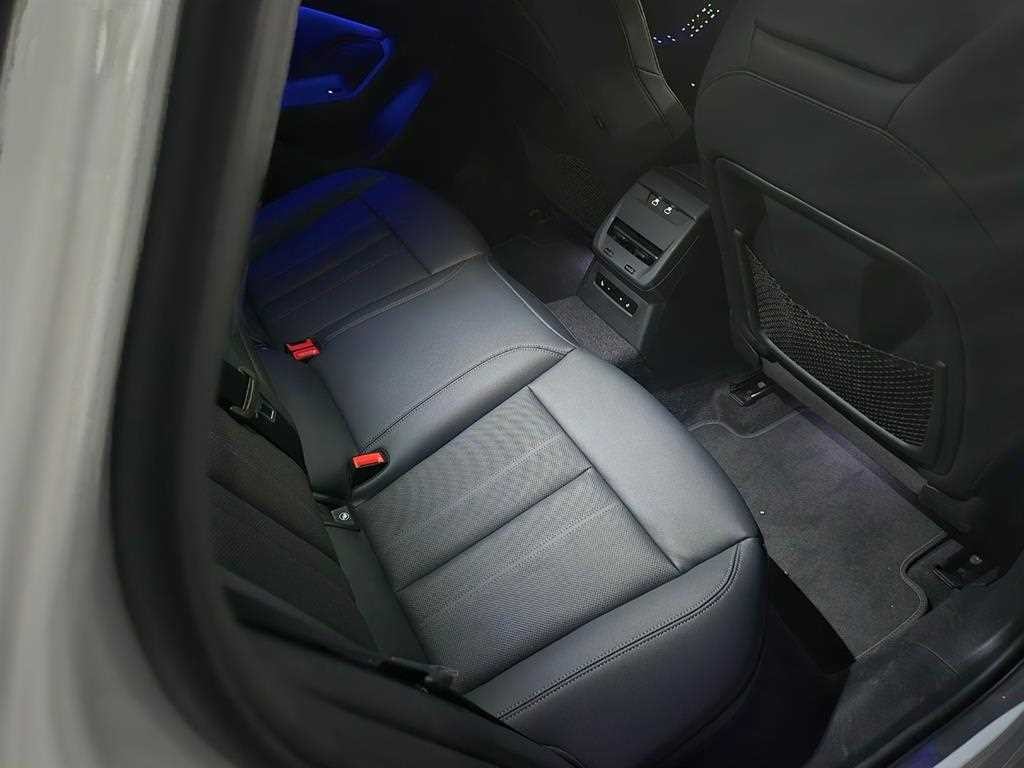 아우디 A5 A5 (B10) 40 TFSI 콰트로 S-라인 블랙 에디션 이미지 9
