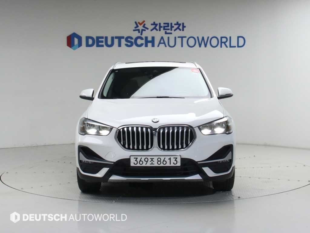 BMW X1 X1 (F48) xDrive 20i xLine 스페셜에디션 이미지 3