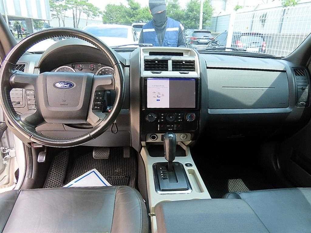 포드 이스케이프 2.5 XLT 4WD 이미지 7