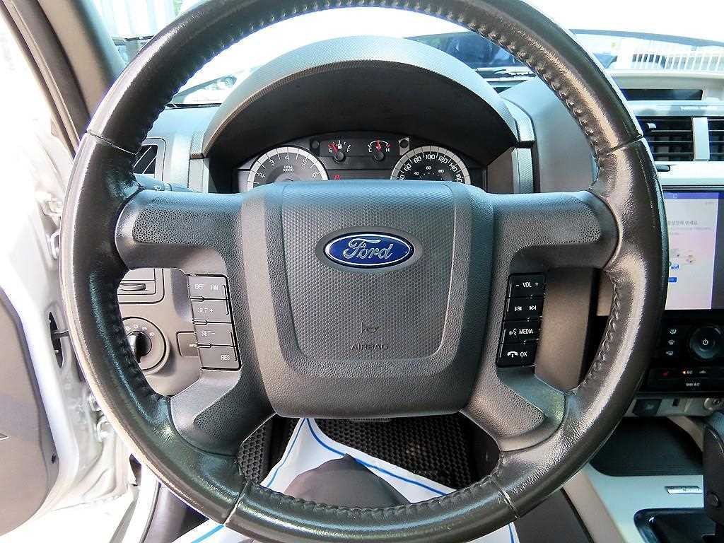 포드 이스케이프 2.5 XLT 4WD 이미지 8
