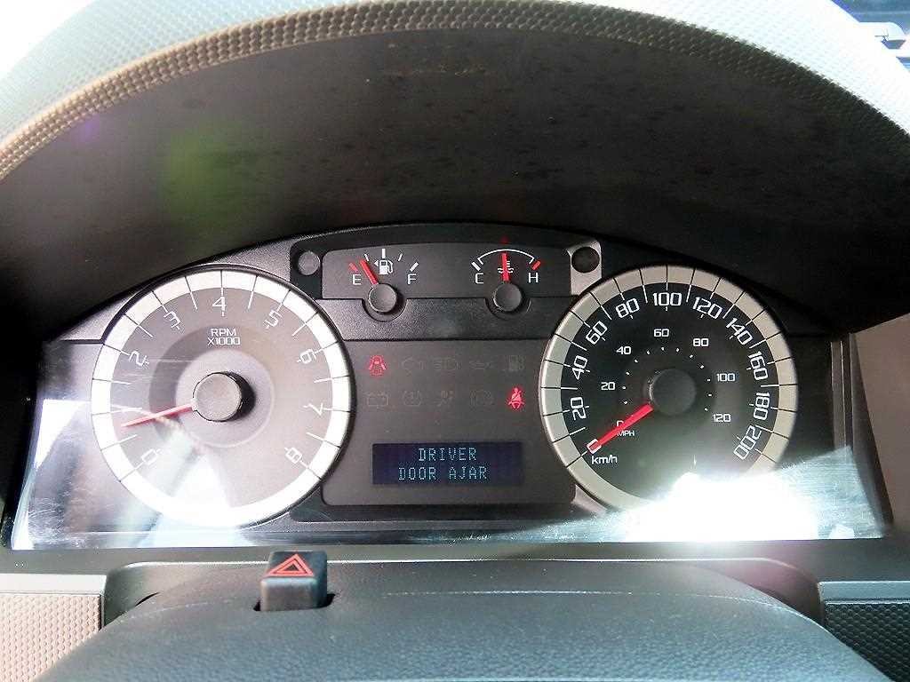 포드 이스케이프 2.5 XLT 4WD 이미지 9