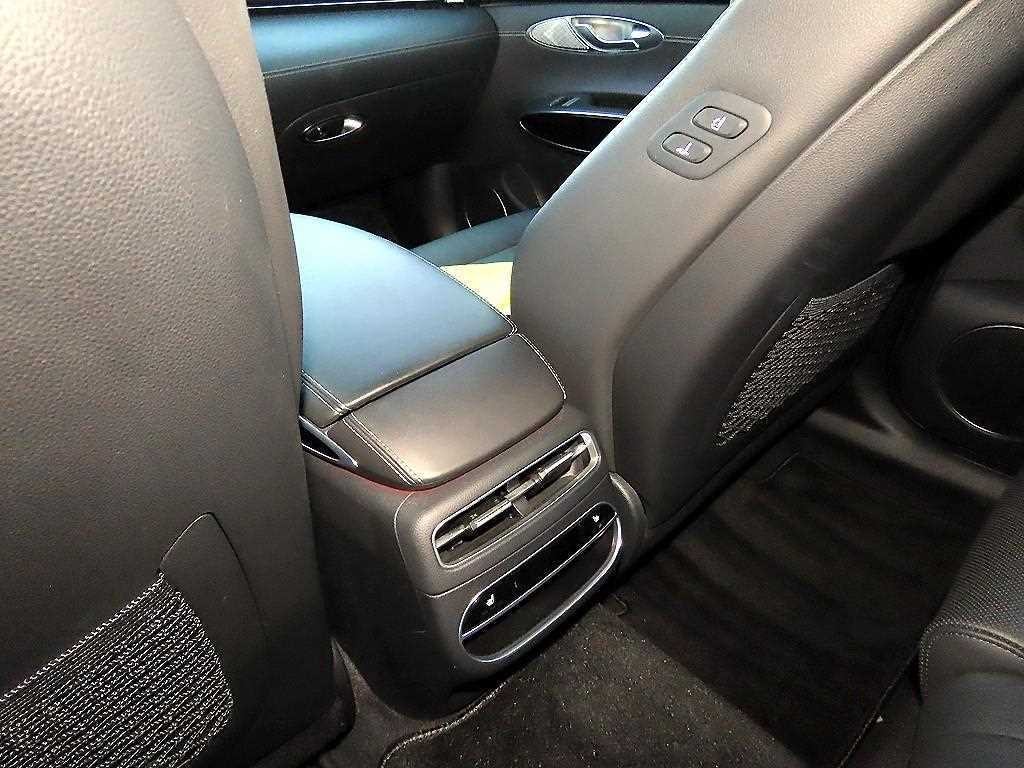 제네시스 GV70 2.5T 가솔린 AWD 기본형 이미지 16