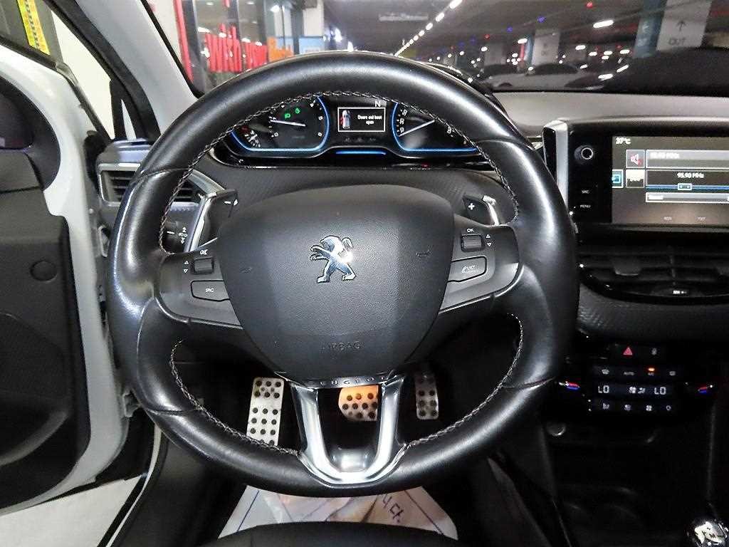 푸조 2008 1.6 E-HDI 펠린 L 이미지 8