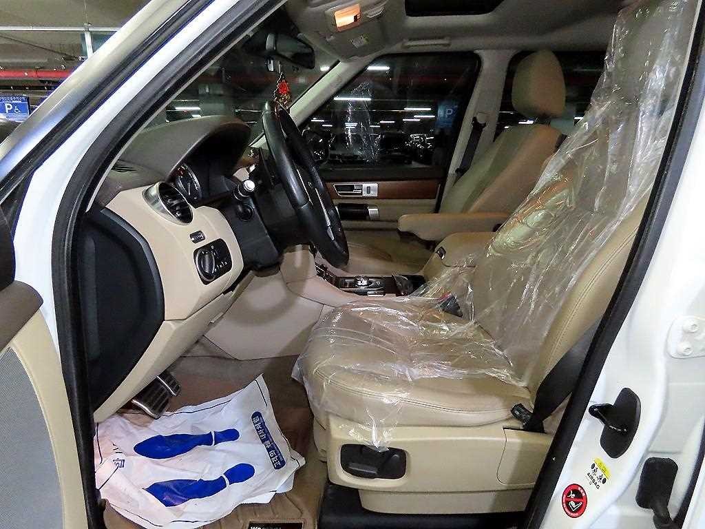 랜드로버 디스커버리 디스커버리4 3.0 SDV6 SE 이미지 6