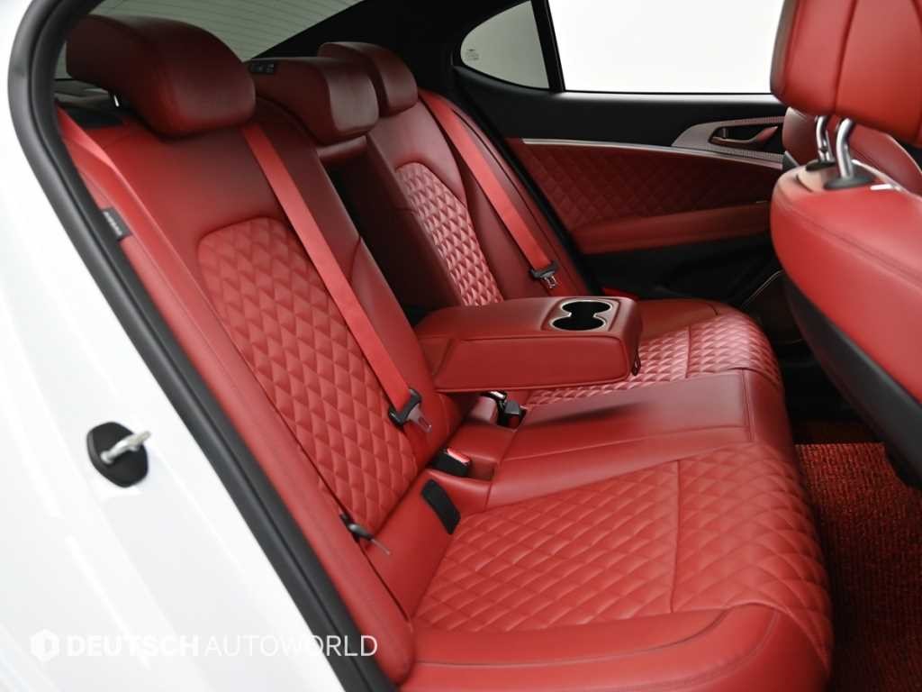 제네시스 G70 더 뉴 G70 가솔린 2.0T 4WD 스포츠 패키지 이미지 12