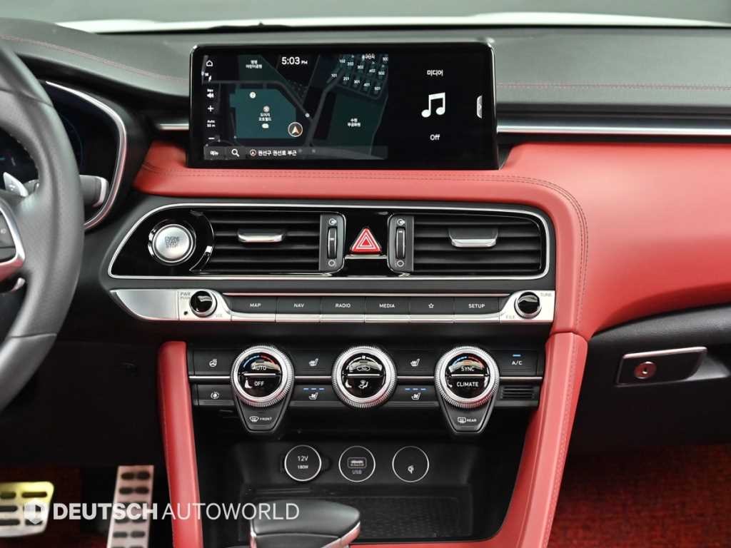 제네시스 G70 더 뉴 G70 가솔린 2.0T 4WD 스포츠 패키지 이미지 14