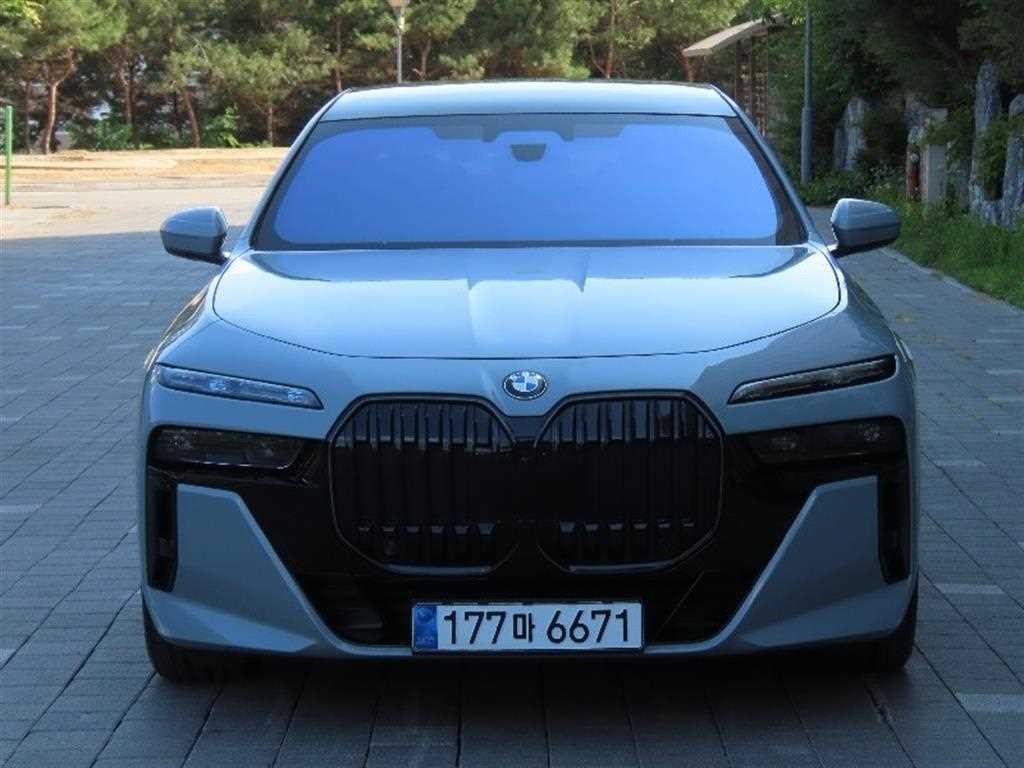 BMW 7시리즈 7시리즈 (G70) 740i xDrive M 스포츠 리미티드 이미지 1