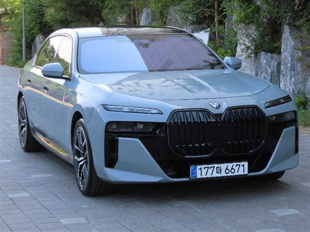 BMW 7시리즈 7시리즈 (G70) 740i xDrive M 스포츠 리미티드 이미지 2