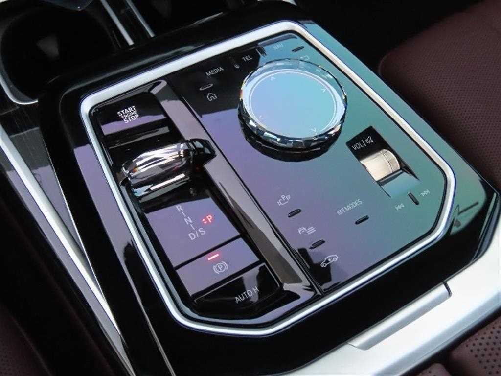 BMW 7시리즈 7시리즈 (G70) 740i xDrive M 스포츠 리미티드 이미지 6