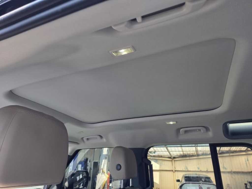랜드로버 디펜더 디펜더 (L663) 110 D250 SE 이미지 13