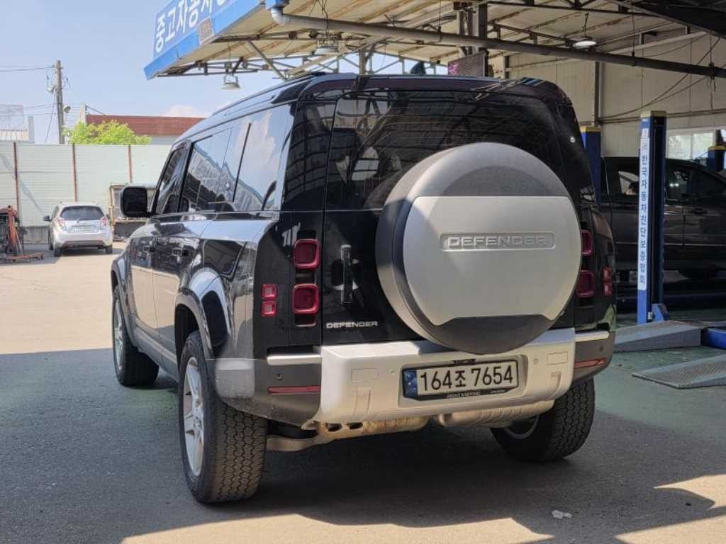 랜드로버 디펜더 디펜더 (L663) 110 D250 SE 이미지 2