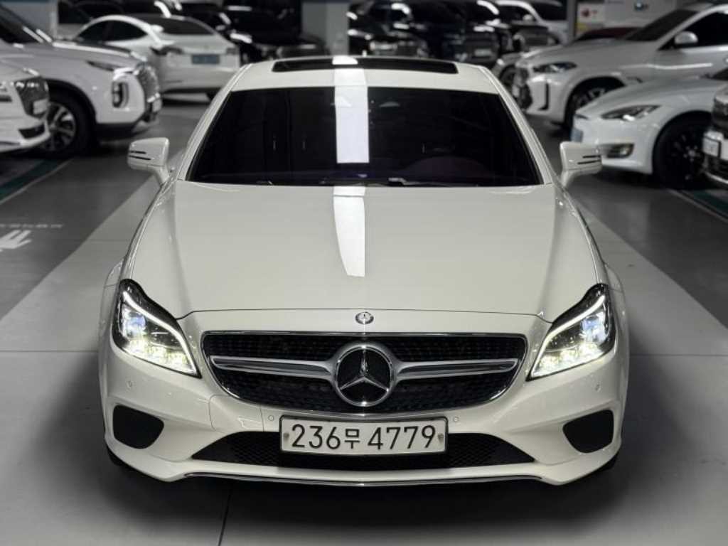벤츠 CLS 클래스 CLS클래스 W218 CLS 250 d 4MATIC 이미지 1