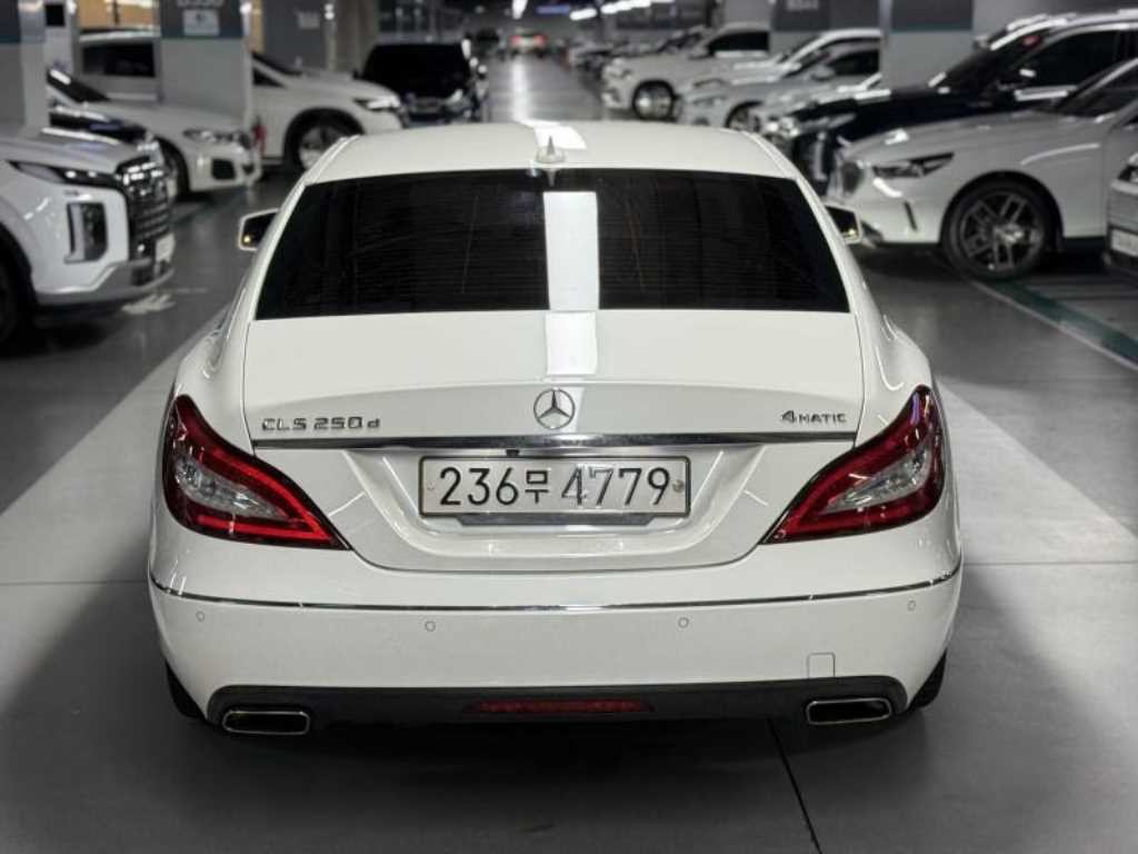 벤츠 CLS 클래스 CLS클래스 W218 CLS 250 d 4MATIC 이미지 3