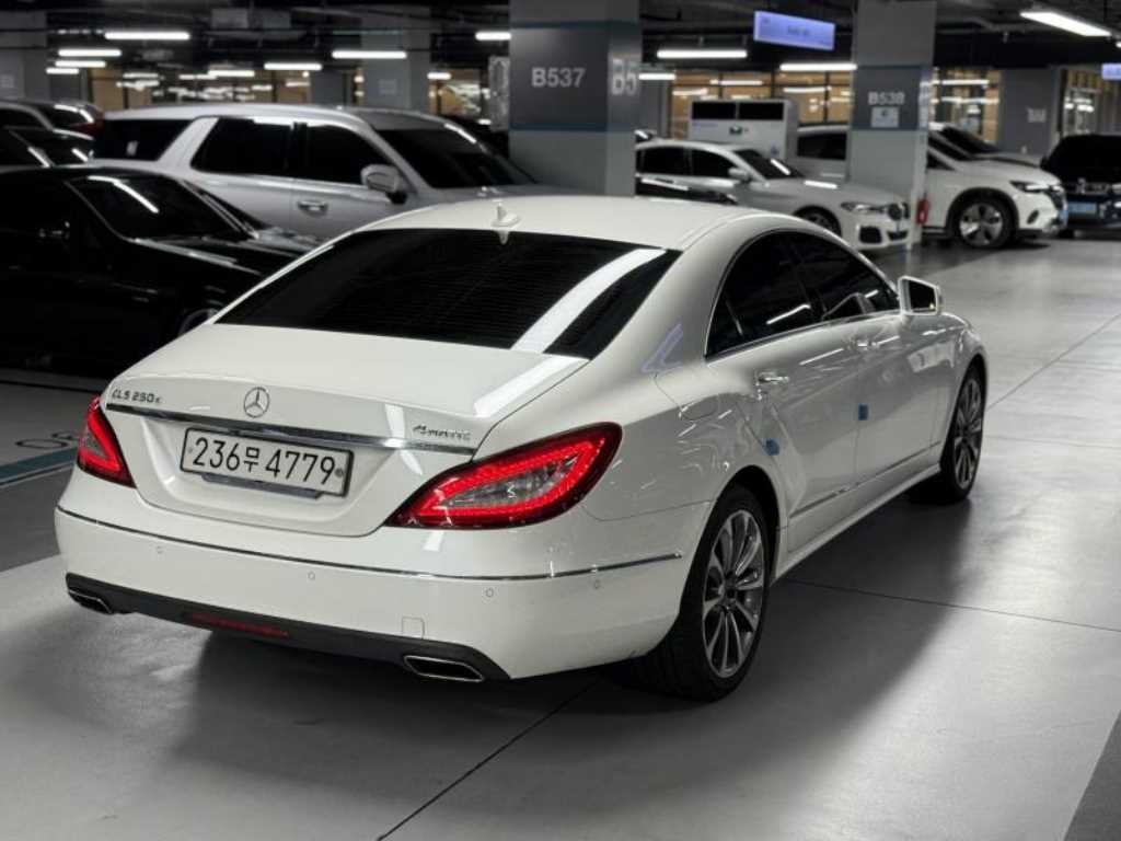 벤츠 CLS 클래스 CLS클래스 W218 CLS 250 d 4MATIC 이미지 4