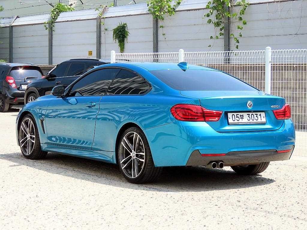 BMW 4시리즈 4시리즈 (F32) 420i 쿠페 M 스포츠 이미지 3