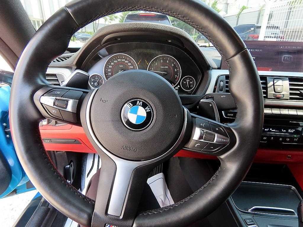 BMW 4시리즈 4시리즈 (F32) 420i 쿠페 M 스포츠 이미지 8