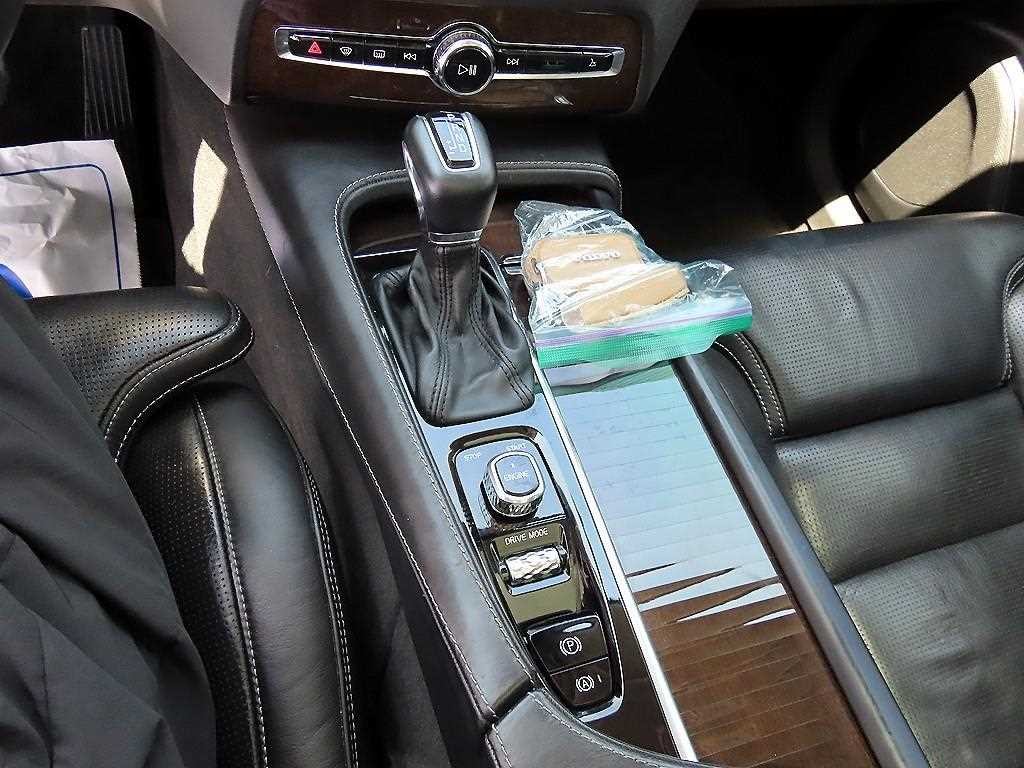 볼보 XC90 XC90 2세대 2.0 T6 AWD 인스크립션 이미지 11