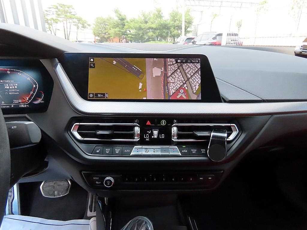 BMW 2시리즈 2시리즈 그란쿠페 (F44) M235i xDrive 이미지 14