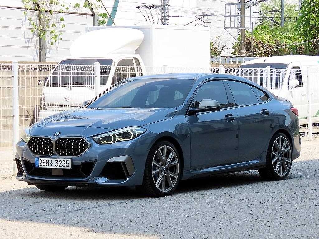BMW 2시리즈 2시리즈 그란쿠페 (F44) M235i xDrive 이미지 2