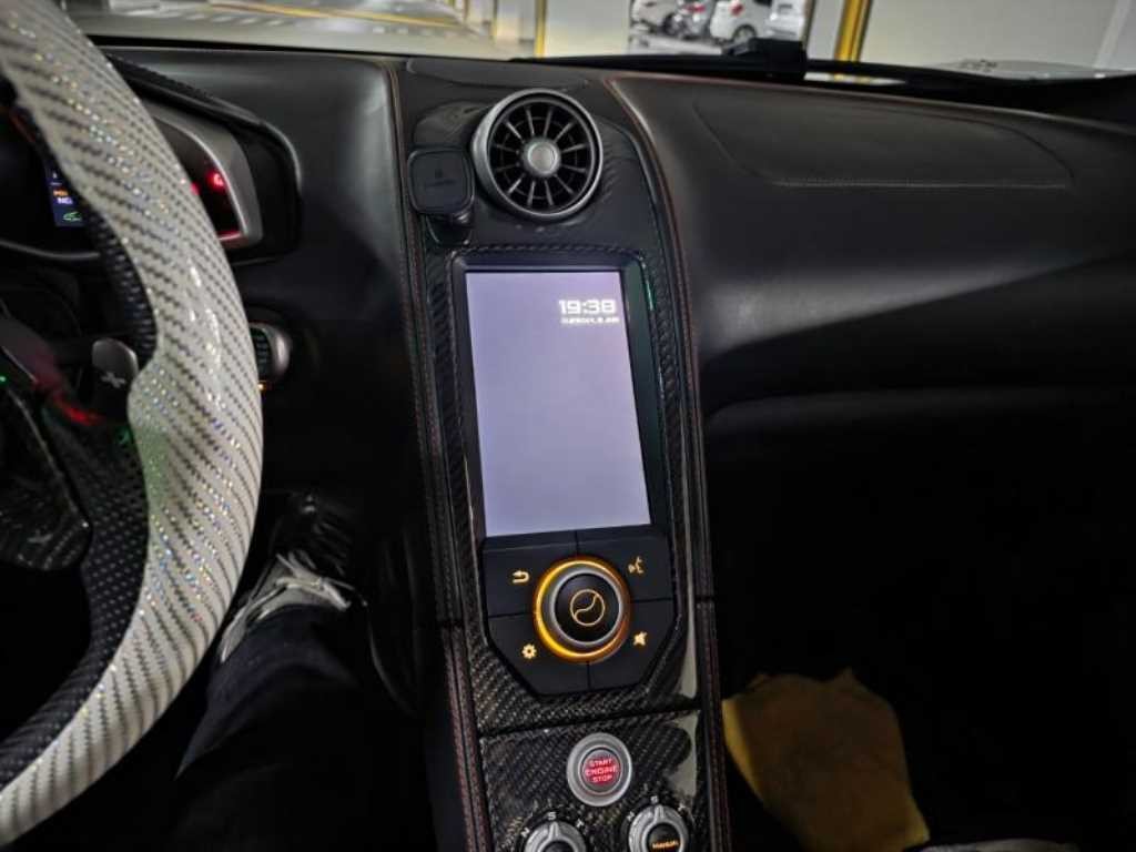 맥라렌 650S 3.8 스파이더 이미지 10