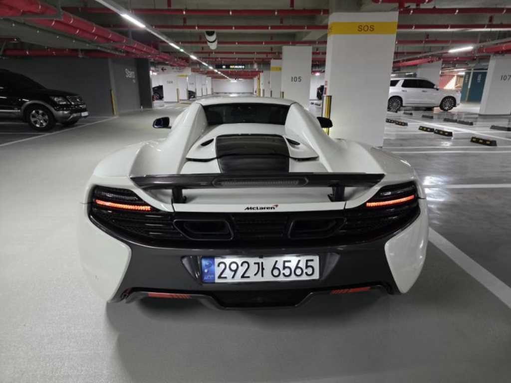 맥라렌 650S 3.8 스파이더 이미지 6