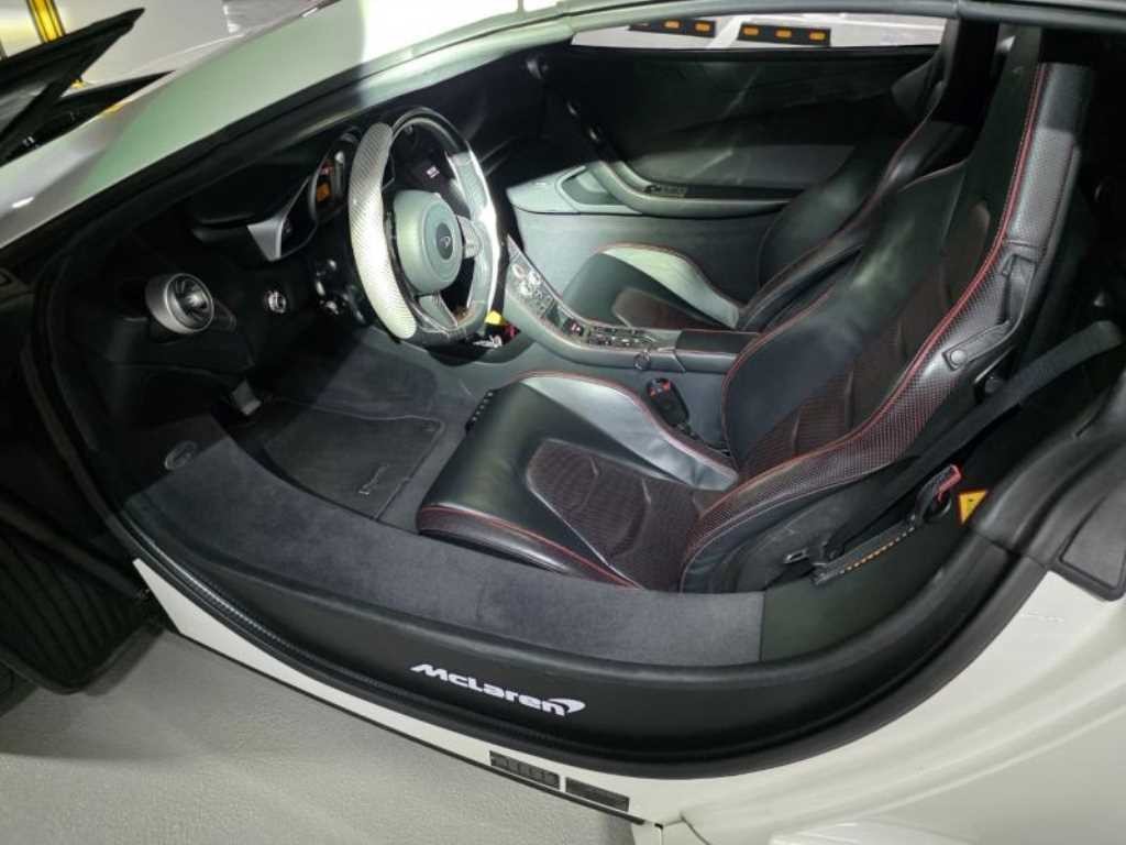 맥라렌 650S 3.8 스파이더 이미지 7