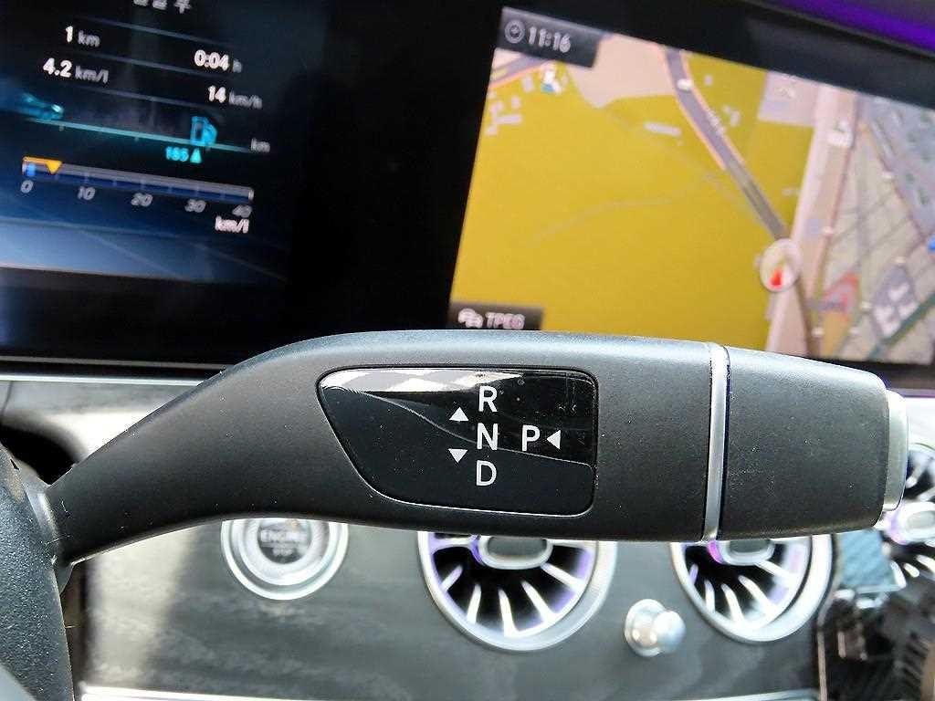 벤츠 E 클래스 E-클래스 W213 E300 4MATIC 아방가르드 이미지 11